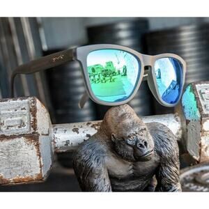 New Goodr Sunglasses SILVERBACK SQUAT MOBILITY BEST SELLER Polarized Blue Women